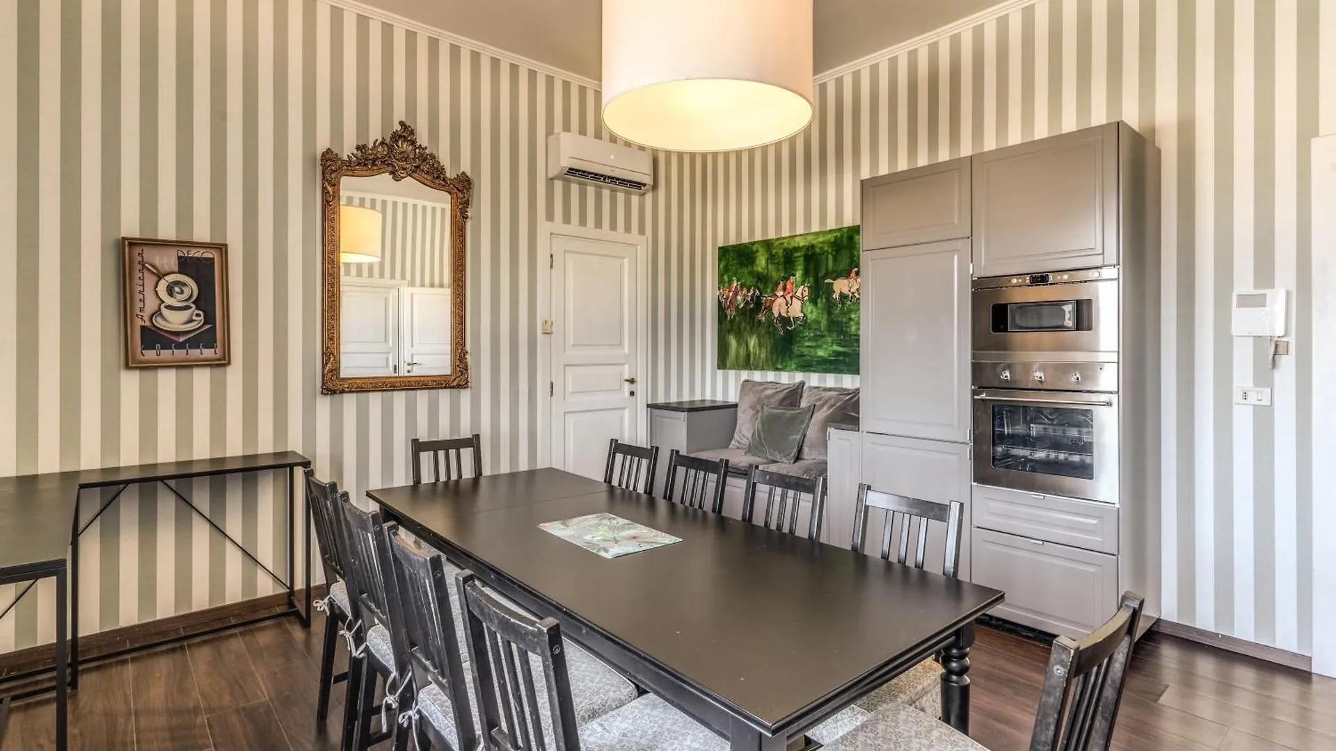 Downtown Srl - Imperial Panorama Penthouse Apartman Róma