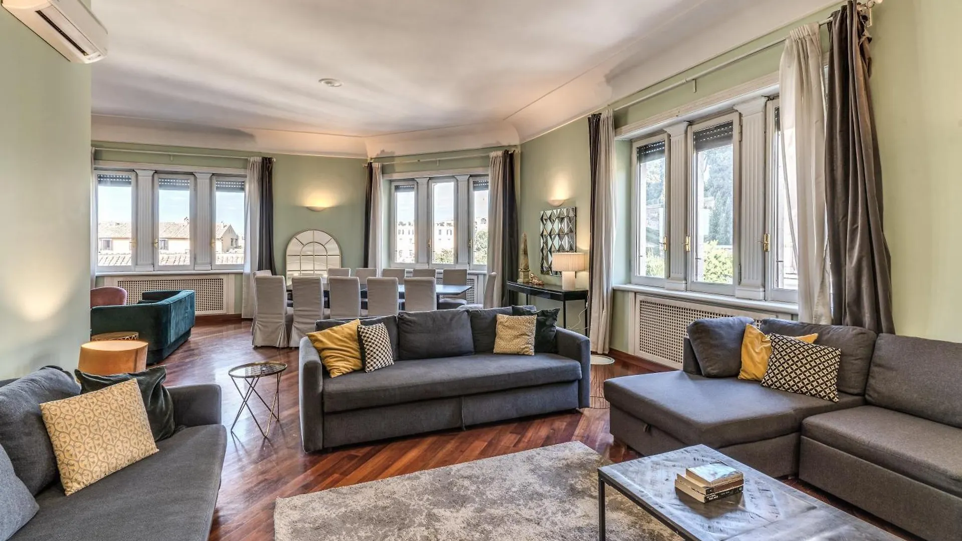 Downtown Srl - Imperial Panorama Penthouse Apartman Róma