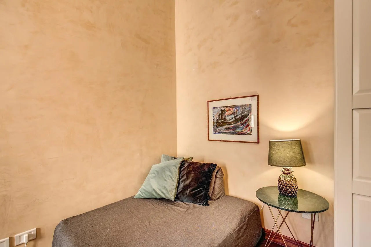 Downtown Srl - Imperial Panorama Penthouse Apartman Róma