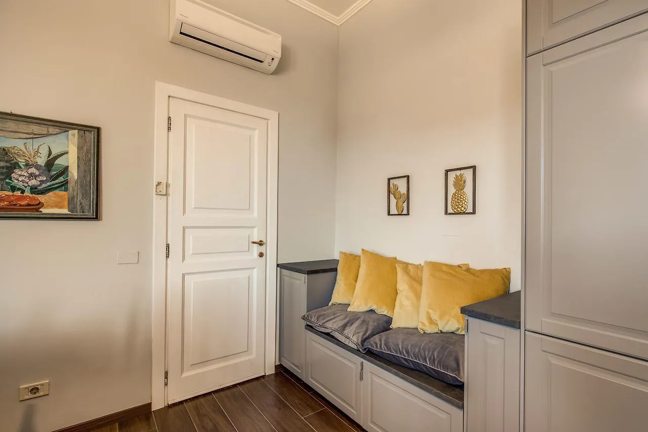 Downtown Srl - Imperial Panorama Penthouse Apartment Rome